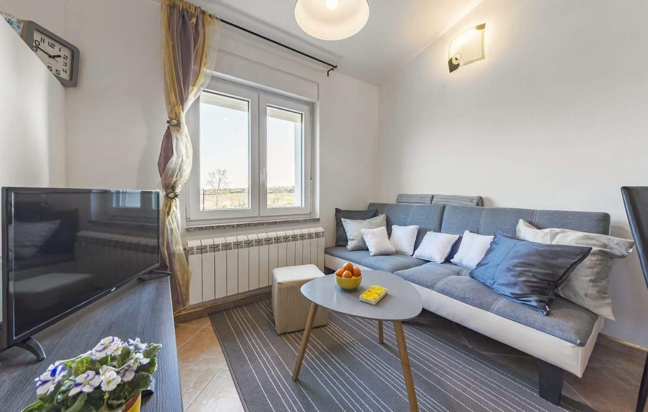 Apartment Lavander 01 Пула Экстерьер фото
