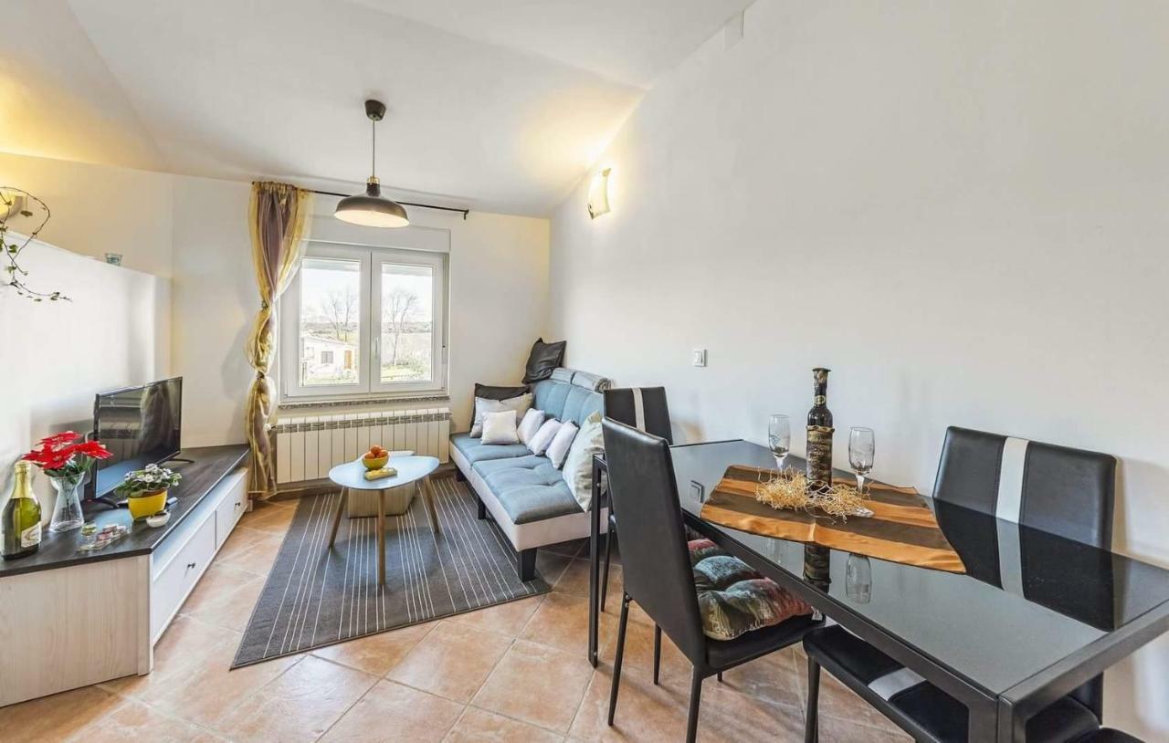 Apartment Lavander 01 Пула Экстерьер фото