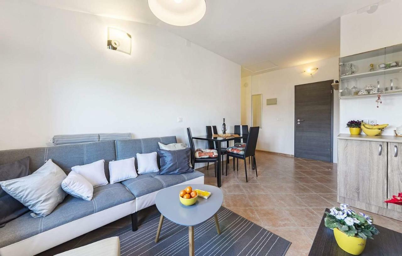 Apartment Lavander 01 Пула Экстерьер фото
